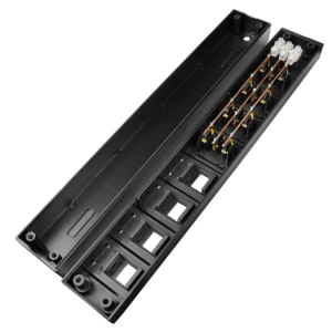 Painel-para-Calha-com-4-Tomadas-2PT-e-4-RJ45-Keystone---Integrao